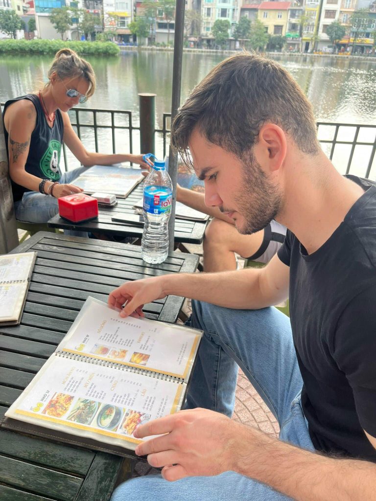 quán ăn trưa ngon tại quận Ba Đình